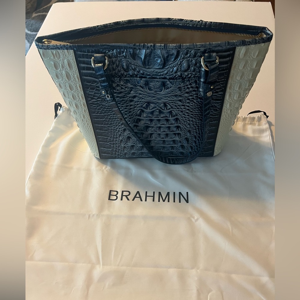 Brahim Breakwater Collection Medium Asher Tote Ba… - image 2